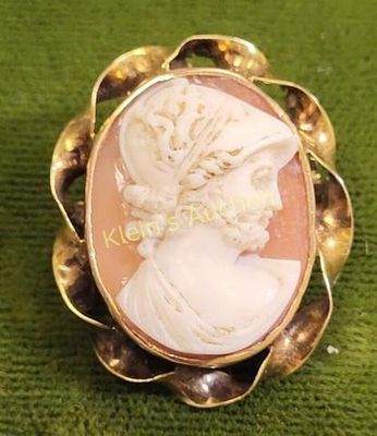 victorian 10K yellow gold shell cameo antique. very rare man cameo set in 10K yellow gold can go 