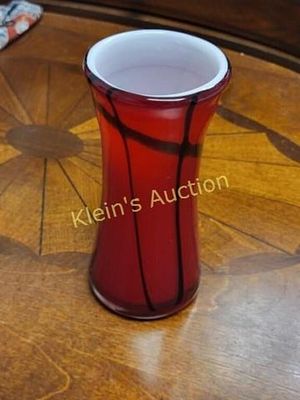 handblown venetian art glass vase cased glass. 6 3/8" tall no chips noted see pics