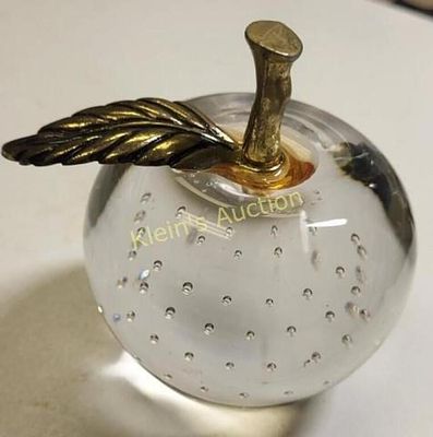 vtg hand blown art glass apple paperweight. 3" tall gorgeous controlled bubble design no damage 