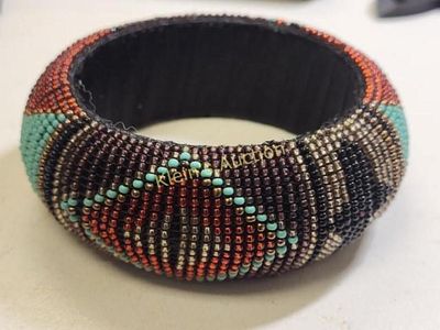 vtg native american seed bead bracelet hand made!. 2 5/8" inside should fit most! gorgeous 
