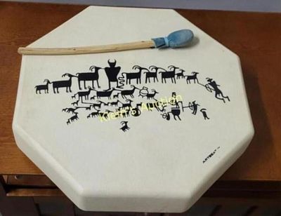rawhide hand drum artbeat Native American w/bag. beautiful condition sounds great signed inside 