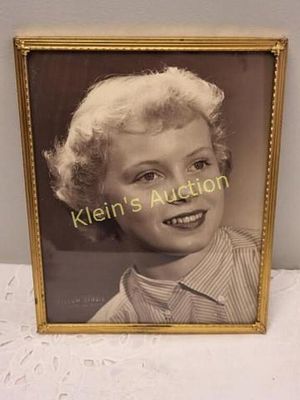 1930 Vallow Studio movie star photo framed. 8" x 10" frame, nice leaning buffet frame very nice 