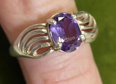sterling silver & amethyst ring Estate!. great estate ring sz 6 3/4 see pics