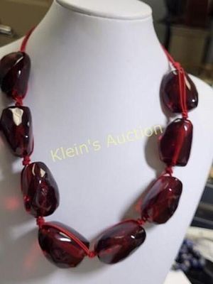 red lucite chunky prystal bead necklace vintage. from estate 21" long but can be worn shorter 