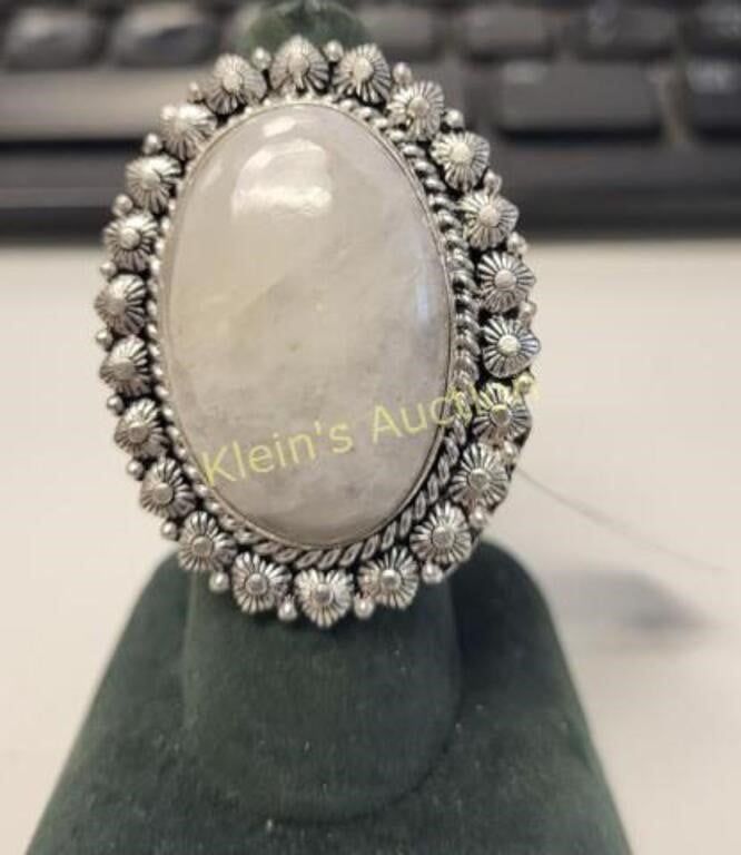 rainbow moon stone ring sz 6 German silver. nwt german silver sz 6 seepics