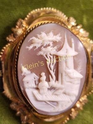 antique gold filled shell cameo hand carved. 1 5/8" x 1 1/4" stunning detailing yellow gold 