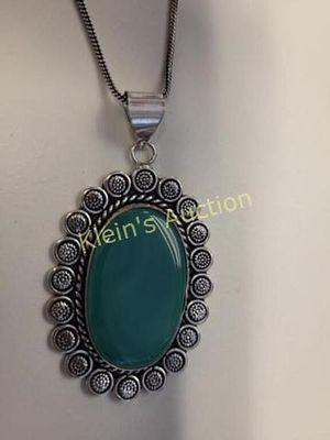 green onyx pendant necklace w/ chain German silver. 18" chain, German silver nwt pendant un 