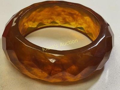 faceted bangle bracelet Lucite? bakelite?. nice vtg estate faceted bracelet 2 1/2" wide inside 