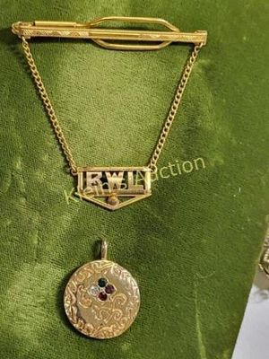 vtg gold plated nu look tie clip &amp; gemstone pendant both for one bid see pics