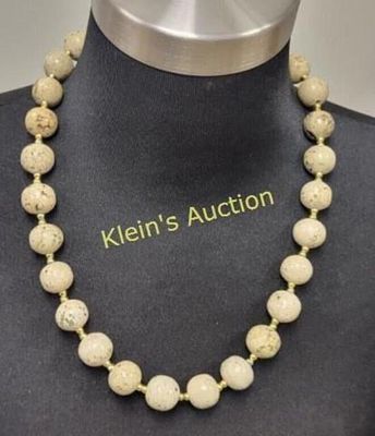 vintage agate necklace 22" nice. 22 mm stones appx and 22" long with gold tone spacers see pics