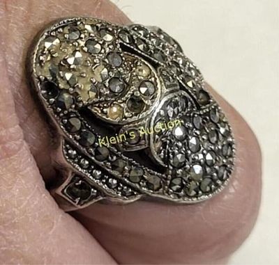 sterling silver & marcasite navaho ring. signed inside some missing marcasite's see pics sz 7 1/2
