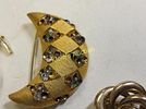 brooches Mother of pearl, J.J. Pearl etc lot of 5. all 5 pcs for one bid JJ crescent moon Image - 1