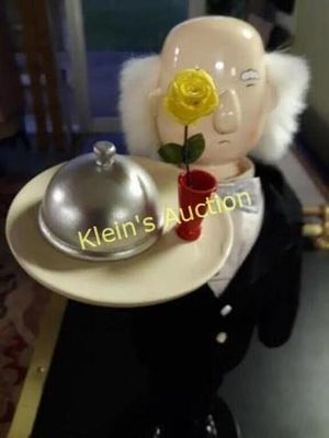 2005 Village Butler Nutcracker. 2005 nutcracker village butler 14" TALL IN VERY GOOD CONDITION 