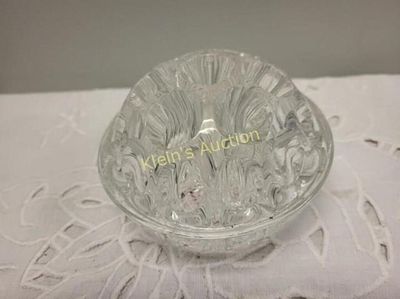 vtg bohemian glass flower frog w/org sticker. manufactured in Czech republic no damage original 