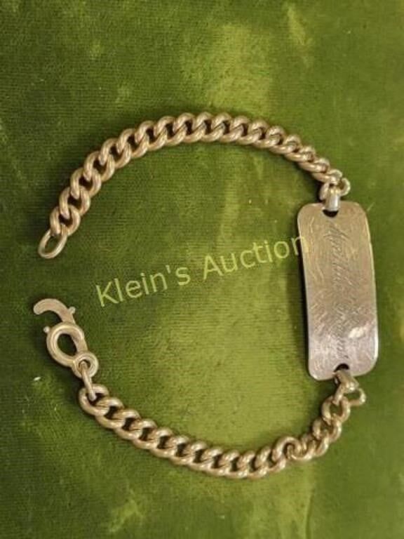 vtg forstner 12k gf bracelet 8". very nice needs closure bent closed but wearable 8" long 22.8 