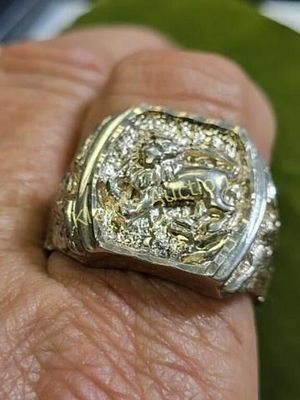 sterling silver lion vintage ring sz 13 large. nice estate ring looks custom made with lion on 