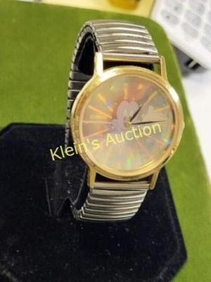 Hologram disney Mickey Mouse watch works!. v515-8e68 36mm wide working nice clean lorus watch 