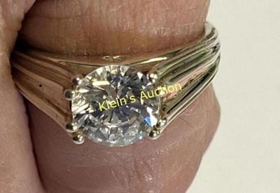 Vintage Large Diamonique DQCZ Sterling Silver Ring size 8 Beauiful solitaire round cut in 