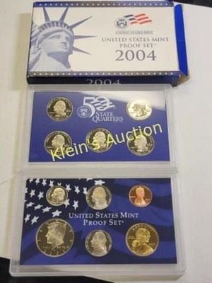 2004 us mint proof coin set w/ quarters too 11 pc. 11 pc set very nice san Francisco collector 