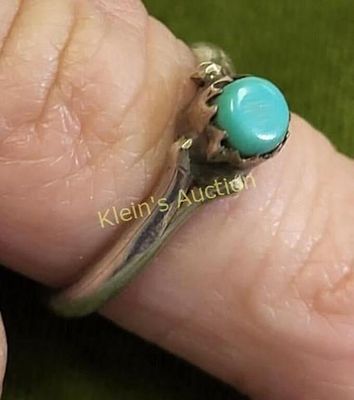 sterling and turquoise ring sz 6. very pretty ring sz 6 unmarked tested silver see pics