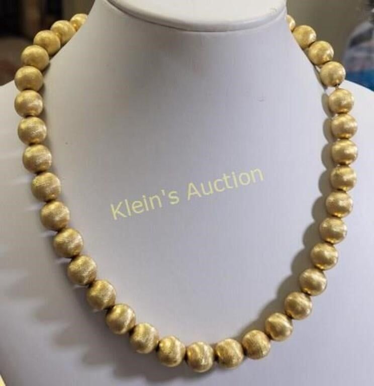 monet vintage 16" runway gold bead necklace. textured 9.7mm gold plated? in great pre owned 