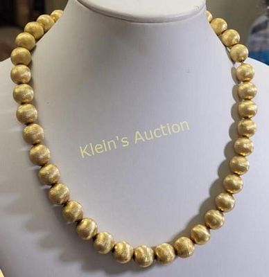 monet vintage 16" runway gold bead necklace. textured 9.7mm gold plated? in great pre owned 