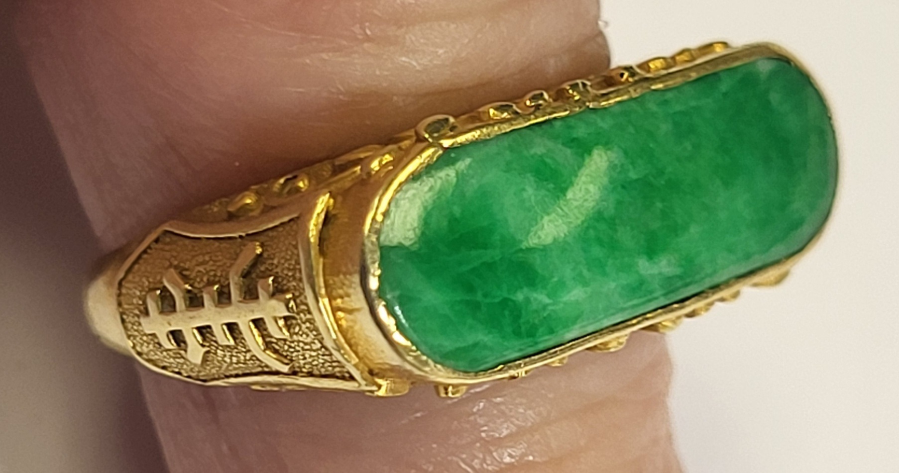 18K gold & jade antique saddle ring chinese & signed!