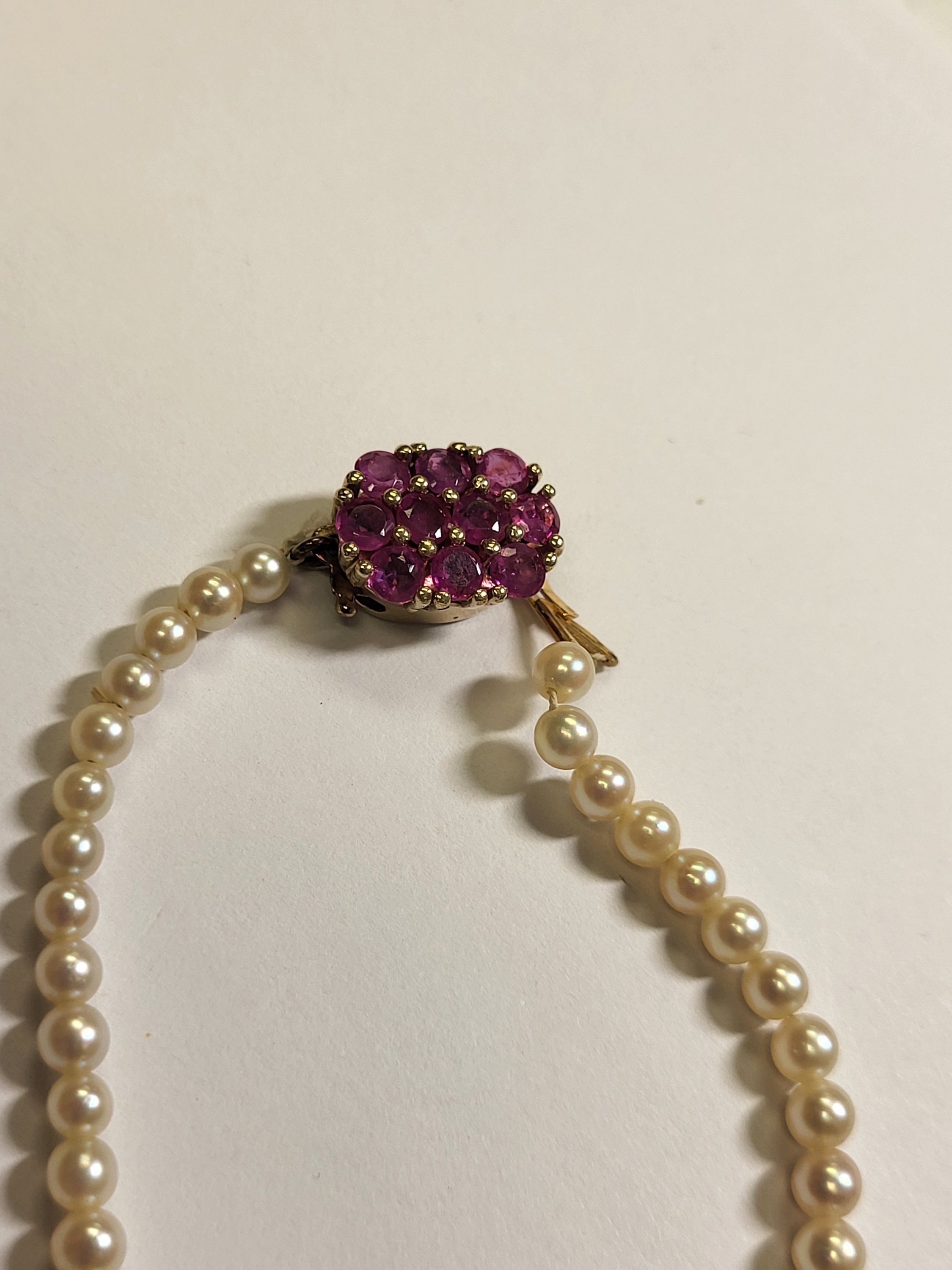 14K yellow Ruby clasp pearl necklace 17"