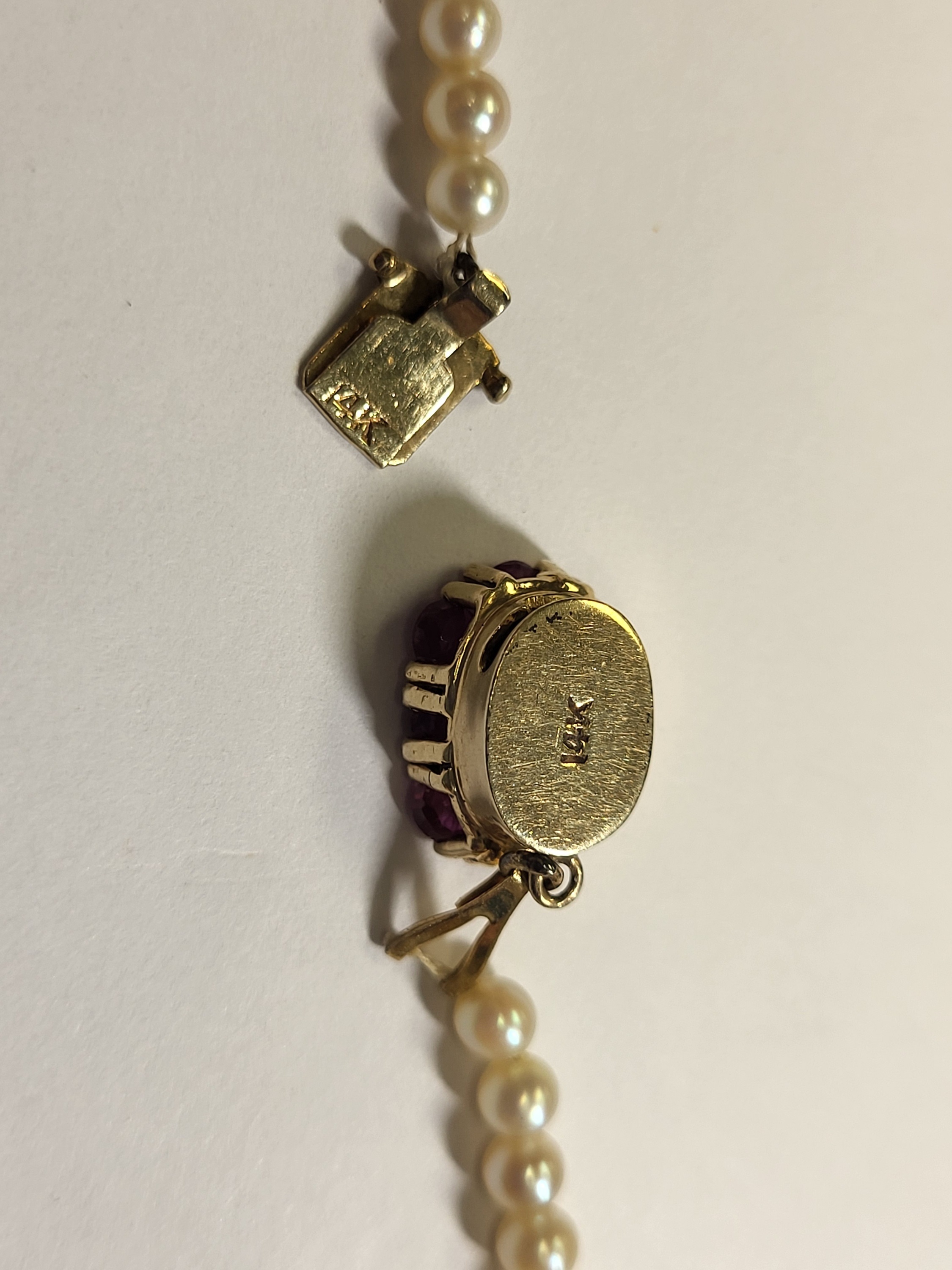 14K yellow Ruby clasp pearl necklace 17"