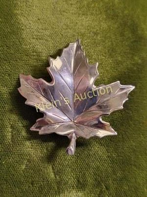 birks? sterling silver maple leaf brooch. 1 5/8" long signed on back ready to wear 4.5 grams see pics