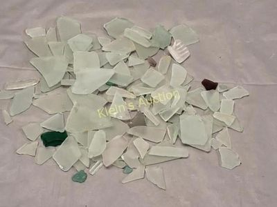 genuine sea tumbled glass 1 lb + greens too. more light greens check out the pics 16.9 ounces