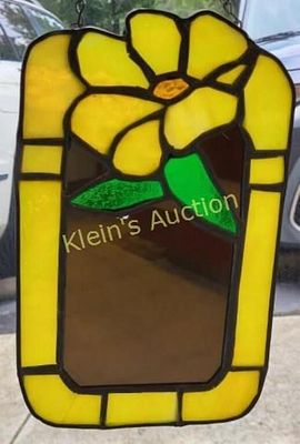 stained glass yellow rose w/ctr mirror & chain. ready to hang up has chain nice yellow rose 