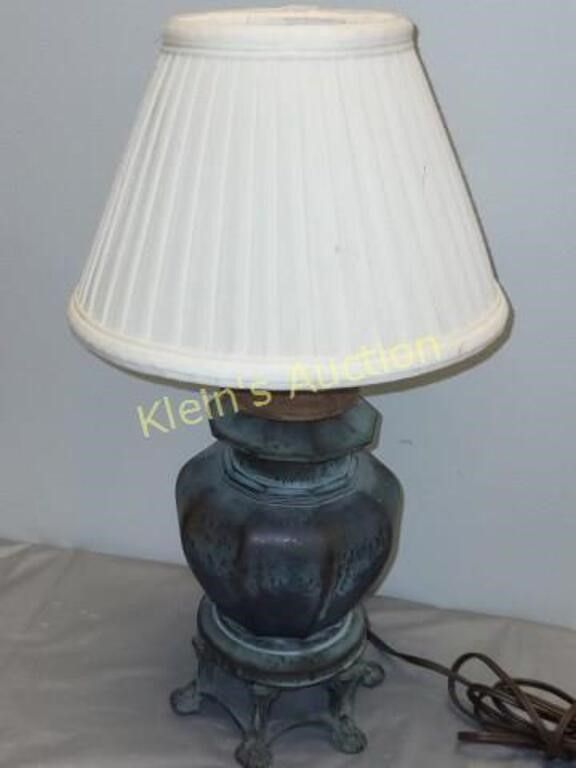 Lot 5429 – Asian vintage Metal?  Lamp patina-ted green Verde