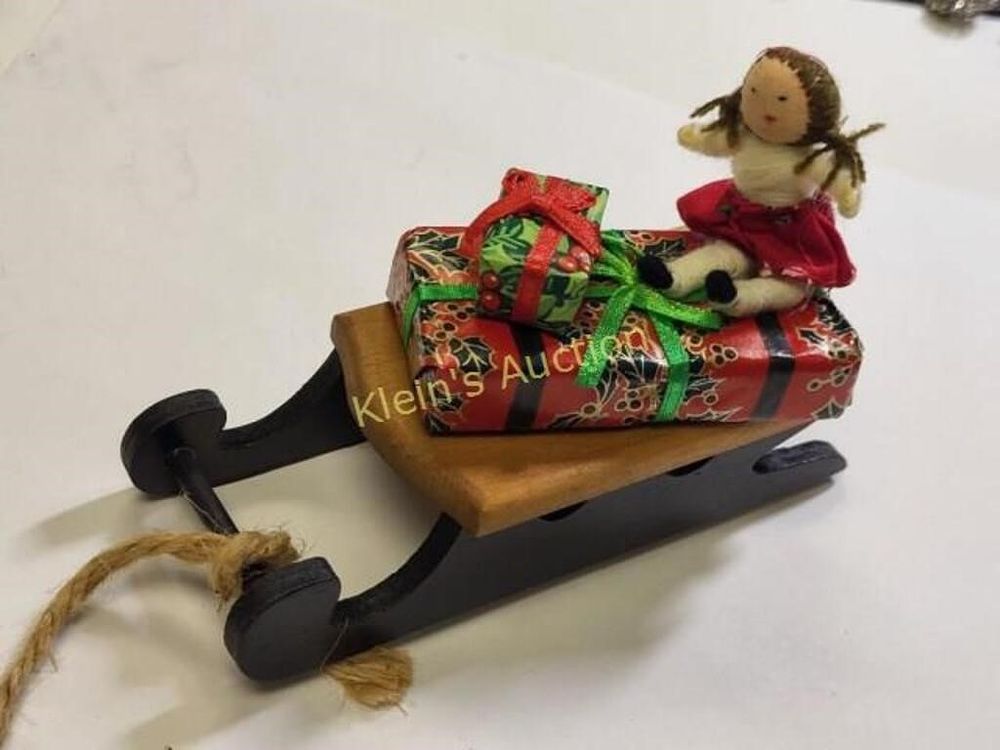 Lot 5431 – Byers Choice sleigh vintage w/doll & presents