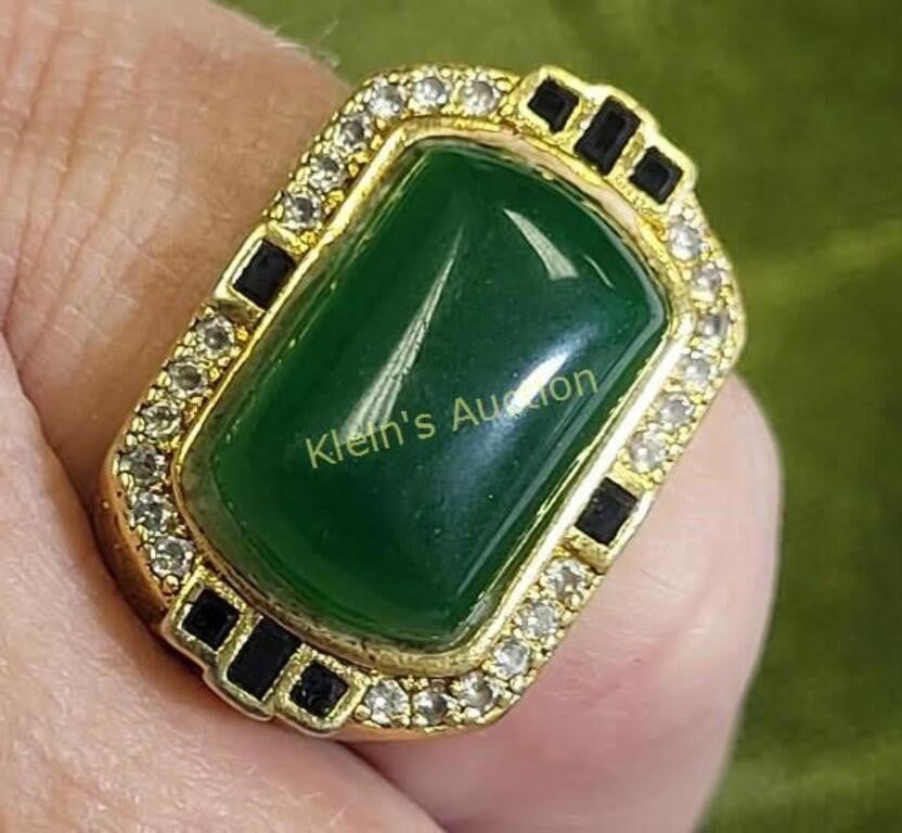 Lot 5443 – vtg jade faux ring w/ accents asian sz 7