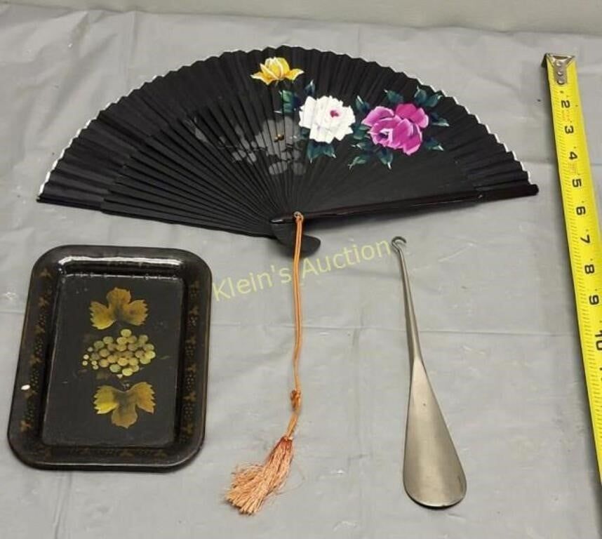 Lot 5446 – estate lot oriental fan, tin tip tray, shoehorn