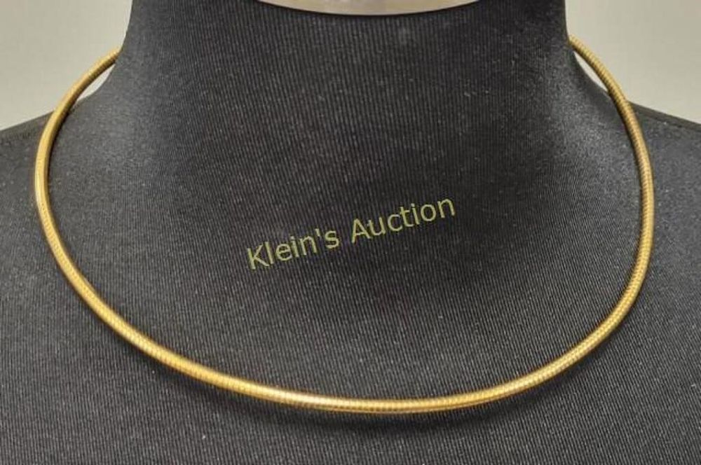 Lot 5461 – vtg omega style round spiral collar necklace