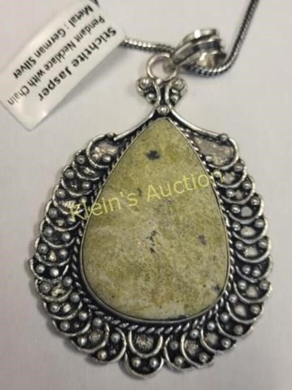 Lot 5480 – stitchtite jasper pendant w/ chain necklace