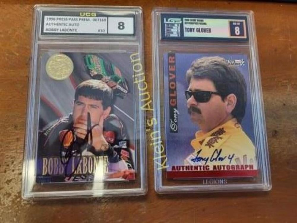 Lot 5498 – autographed graded collectible cards 2 x bid