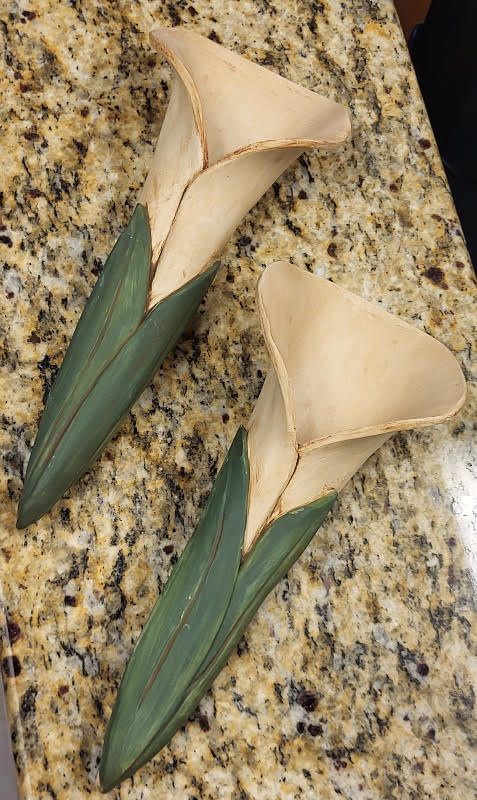 Lot 6117 – mid century calla lily pottery wall pockets 2 xbid