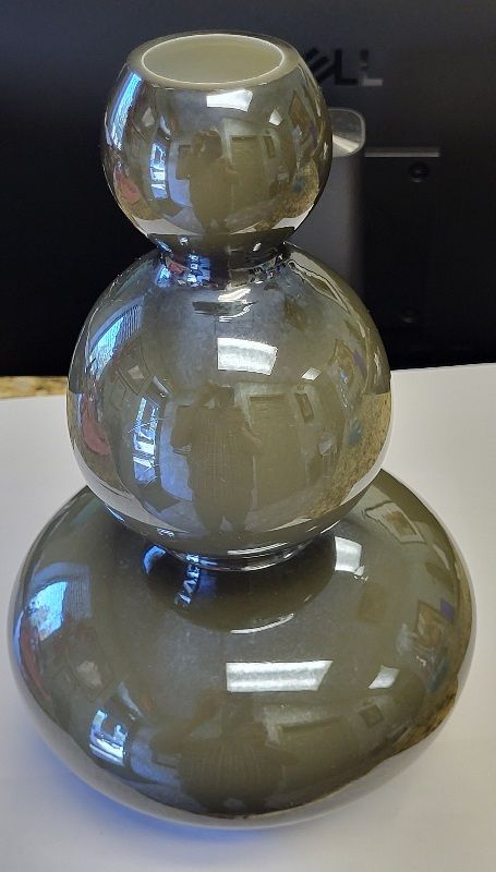 Lot 6303 – german hand blown cased glass vase 9 1/2″