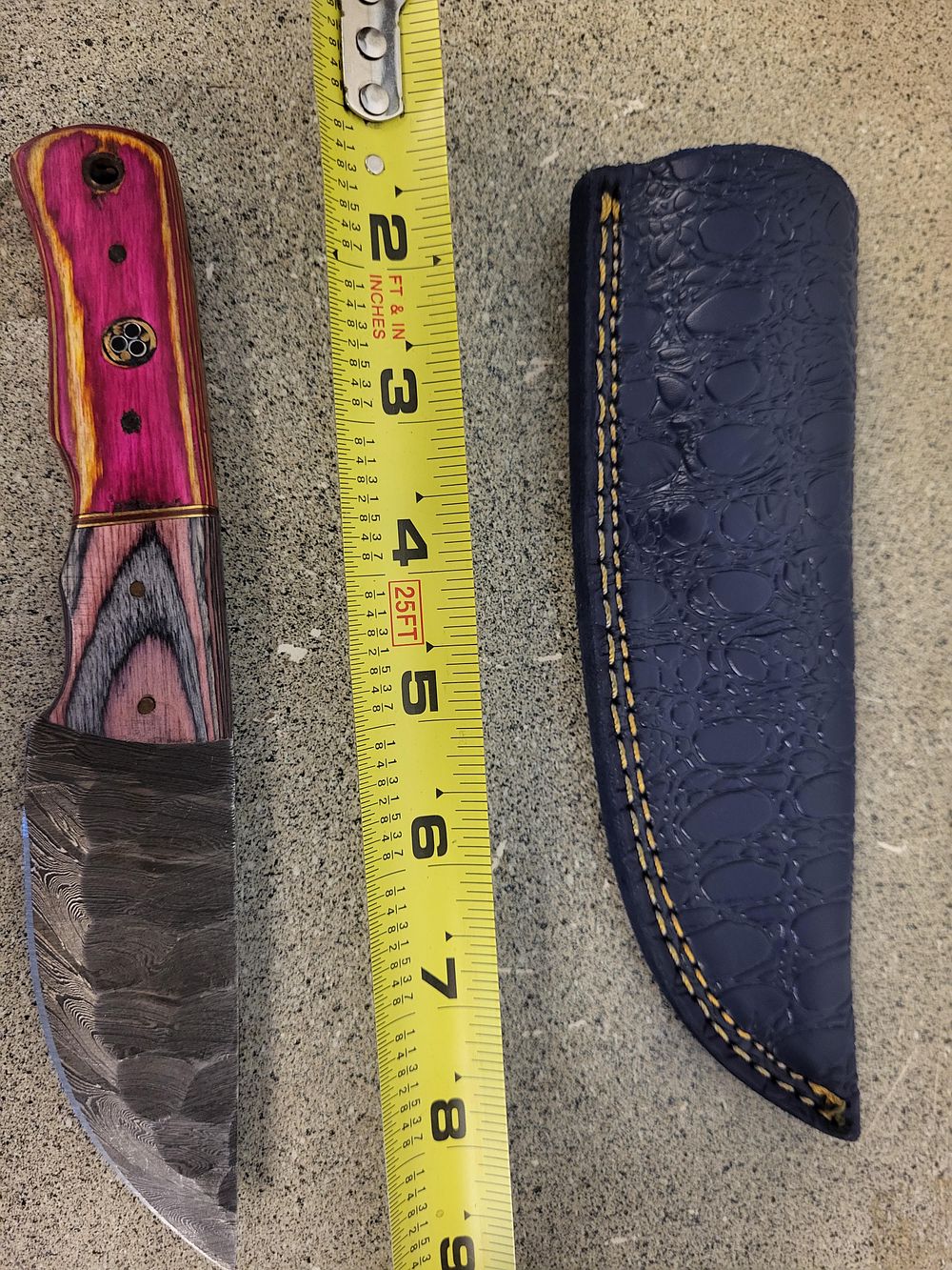 Lot 6372 – handmade fixed blade hunting knife w/sheath