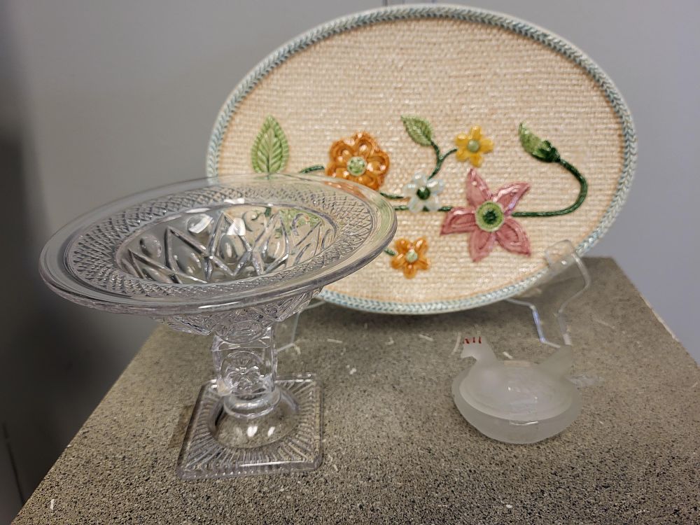 Lot 6341 – Sylvia creationist, hen on nest & candy dish 3 x bid