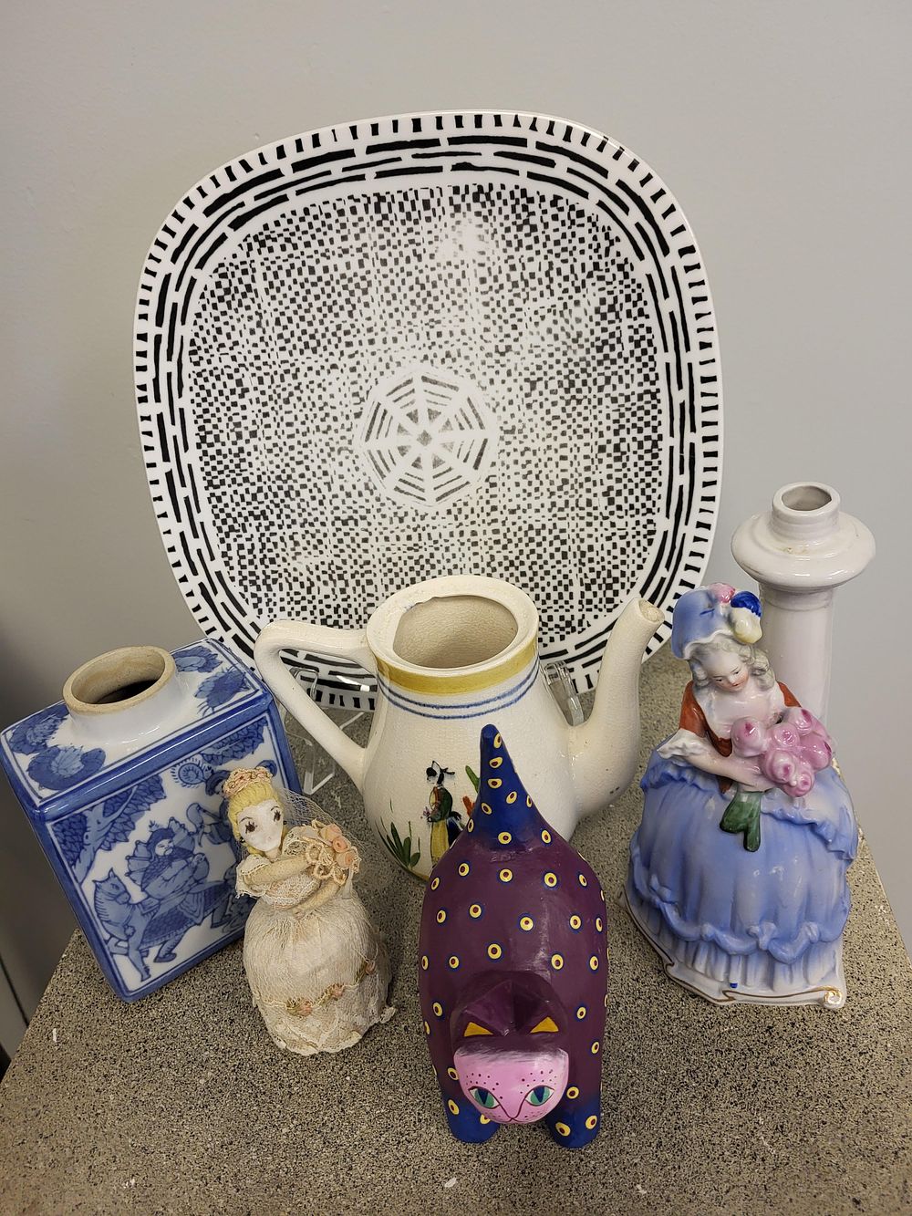 Lot 6342 – Estate lot of misc items, porcelain, oriental and more