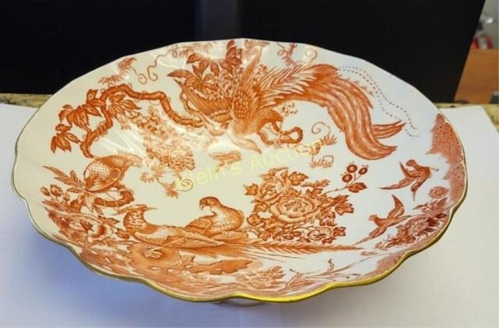 Lot 6715 – Red Aves Royal Crown Derby Red Footed Bowl 1966