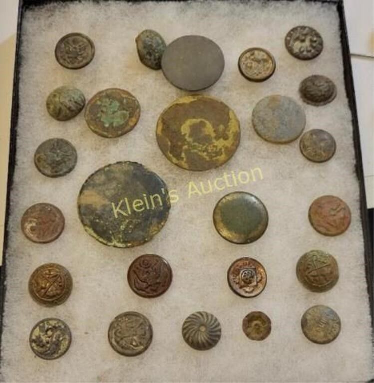 Lot 6553 – nice lot of antique officers buttons & dug items