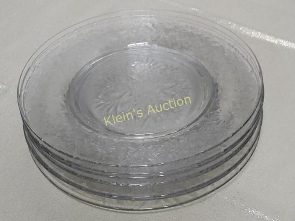 Lot 6395 – lot of 8 Eartly american pressed glass plates