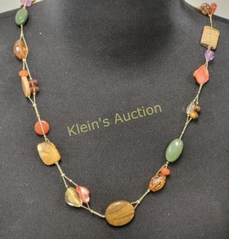 Lot 6405 – multi color shells & glass beads necklace l sophia
