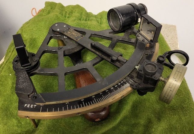 Lot 6559 – WWII US naval sextant Super Nice Stadimeter