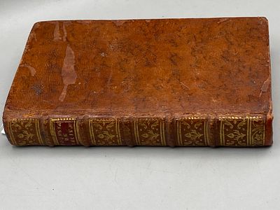 [1767] Избранные места из Тацита, переведённые на французский язык с латинским текстом рядом. 